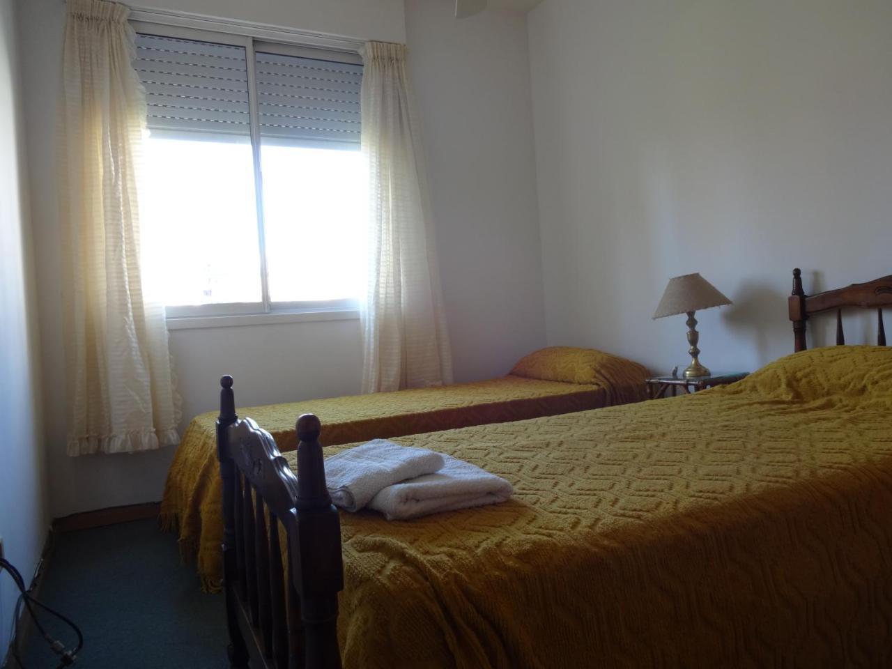 Ferienwohnung Amplio Dpto Con Jardin En El Centro De La Ciudad Rosario Exterior foto